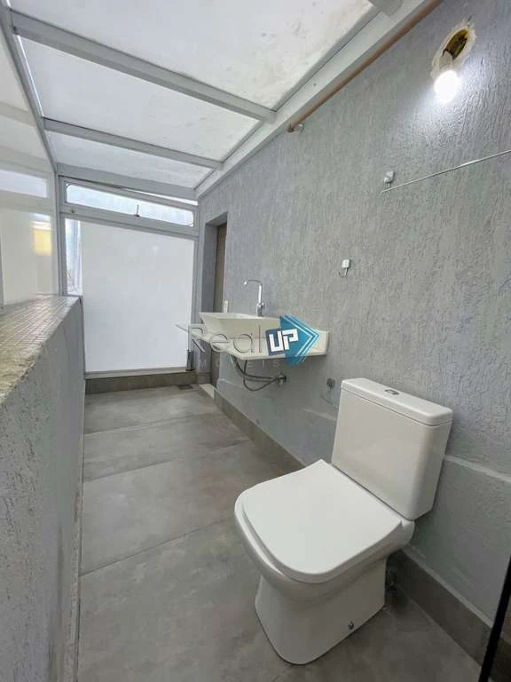 2-bedroom apartment with a glazed balcony — photo 2