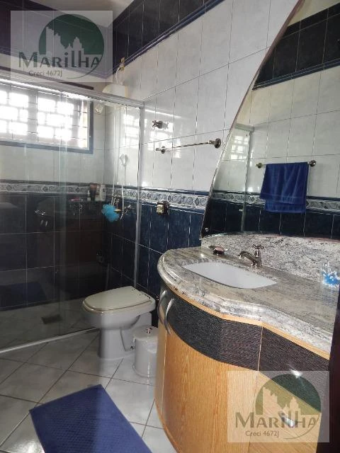 Робоче місце та 3 спальні: будинок 455 м² — photo 32