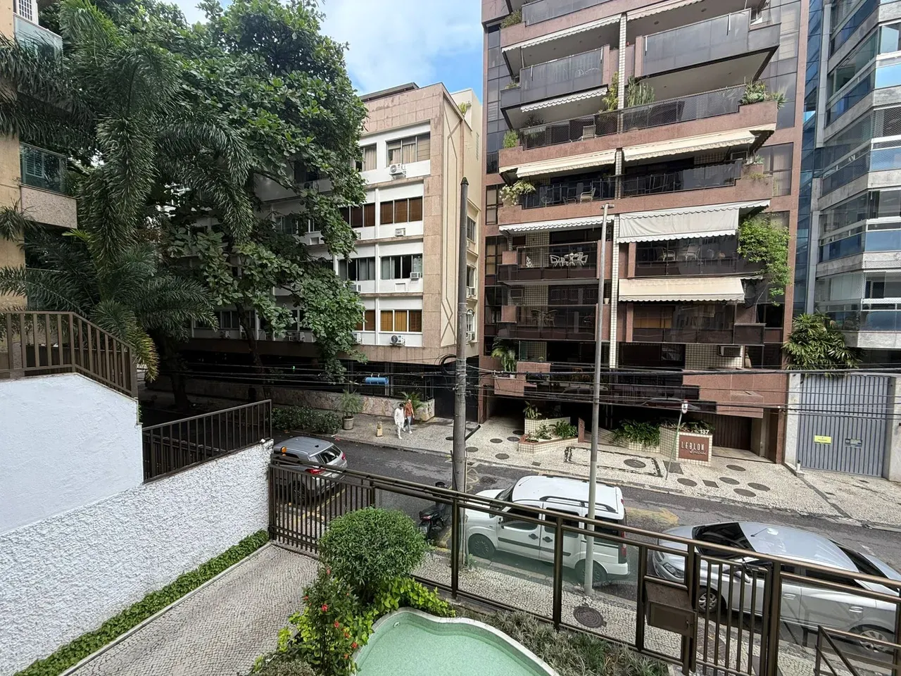 Unfurnished apartment with 2 bedrooms and 2 bathrooms — photo 34