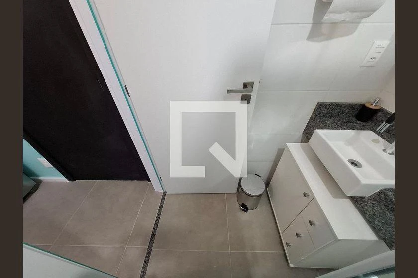 Apartamento amueblado de 1 dormitorio con cocina abierta — photo 14