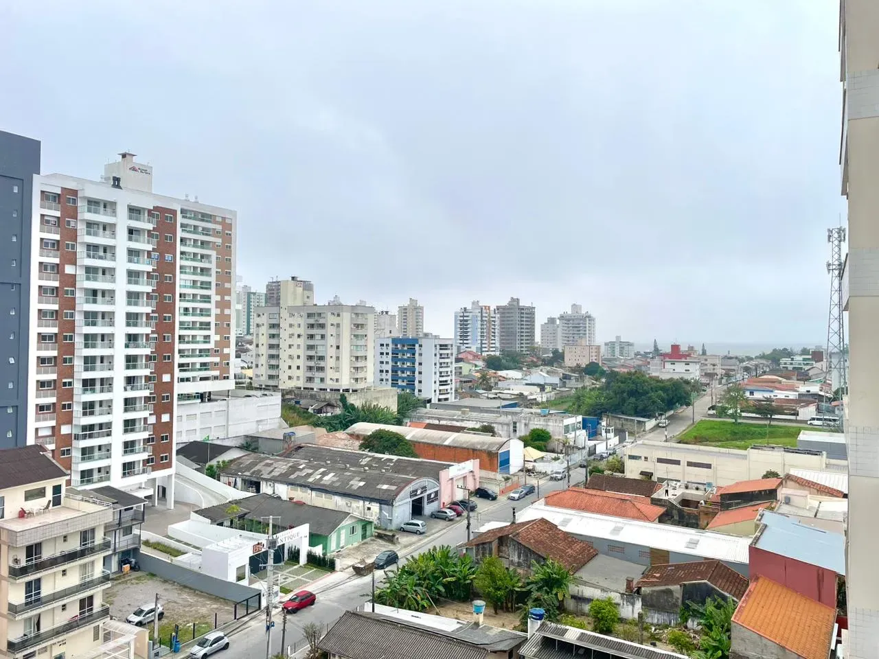 Furnished 2-bedroom apartment with balcony on the 8th — photo 16