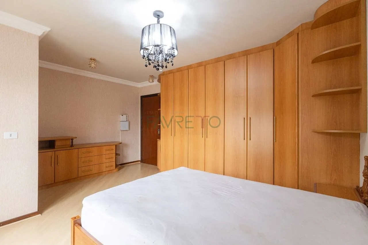 480 m² house with a bathtub and a garden — photo 15