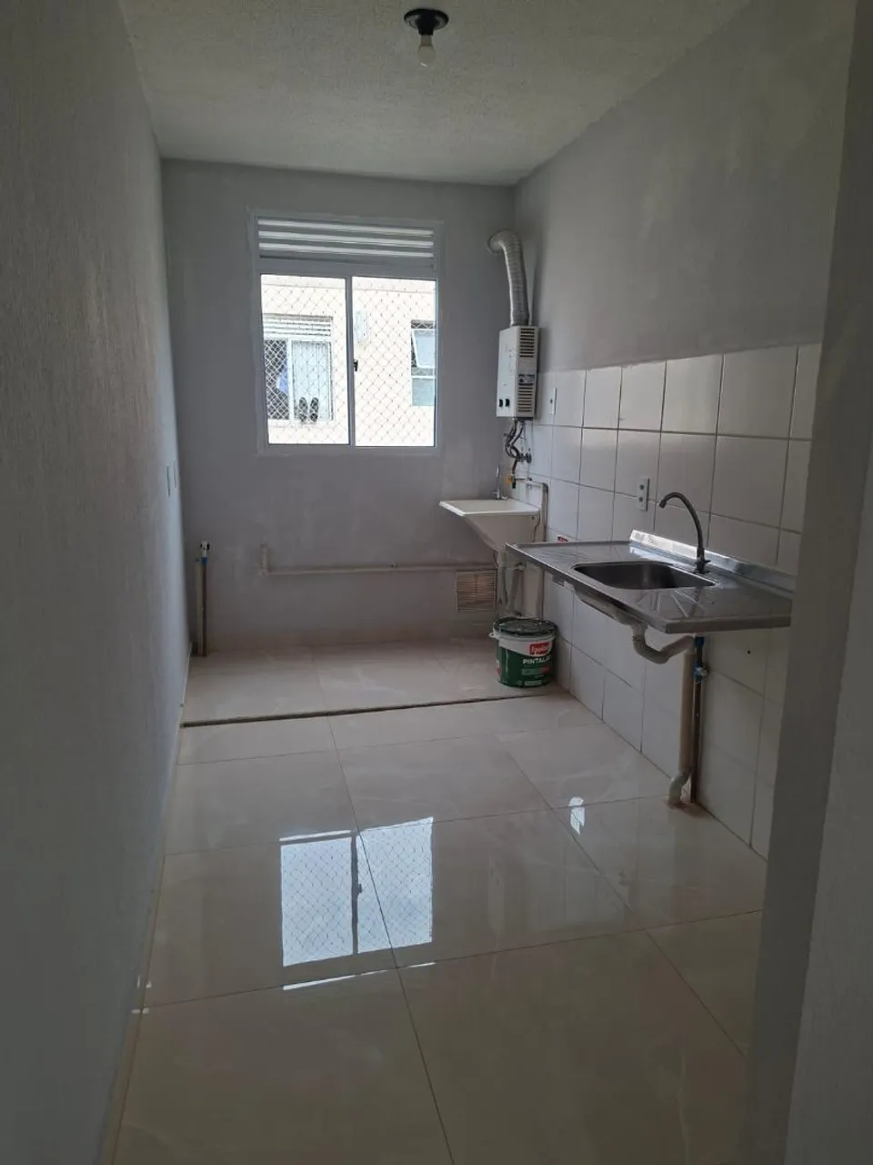 2-bedroom apartment in a building with a pool — photo 3
