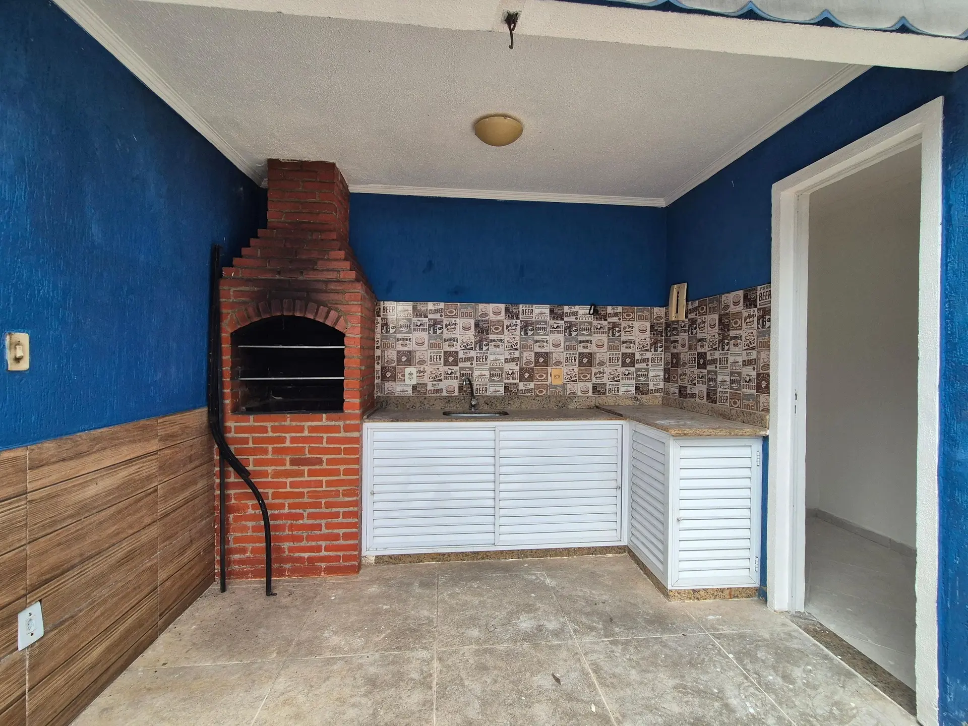 Будинок 180 м² з балконом із грилем та садом — photo 23