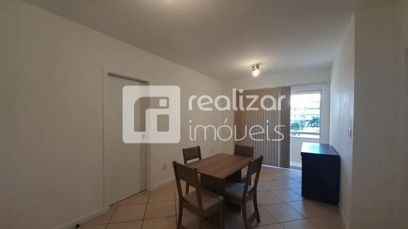 2-bedroom apartment with a washing machine in Florianópolis — photo 17