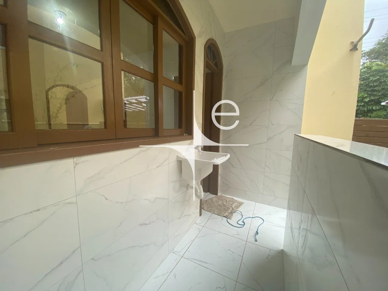 2-bedroom house with a garden in Florianópolis — photo 8