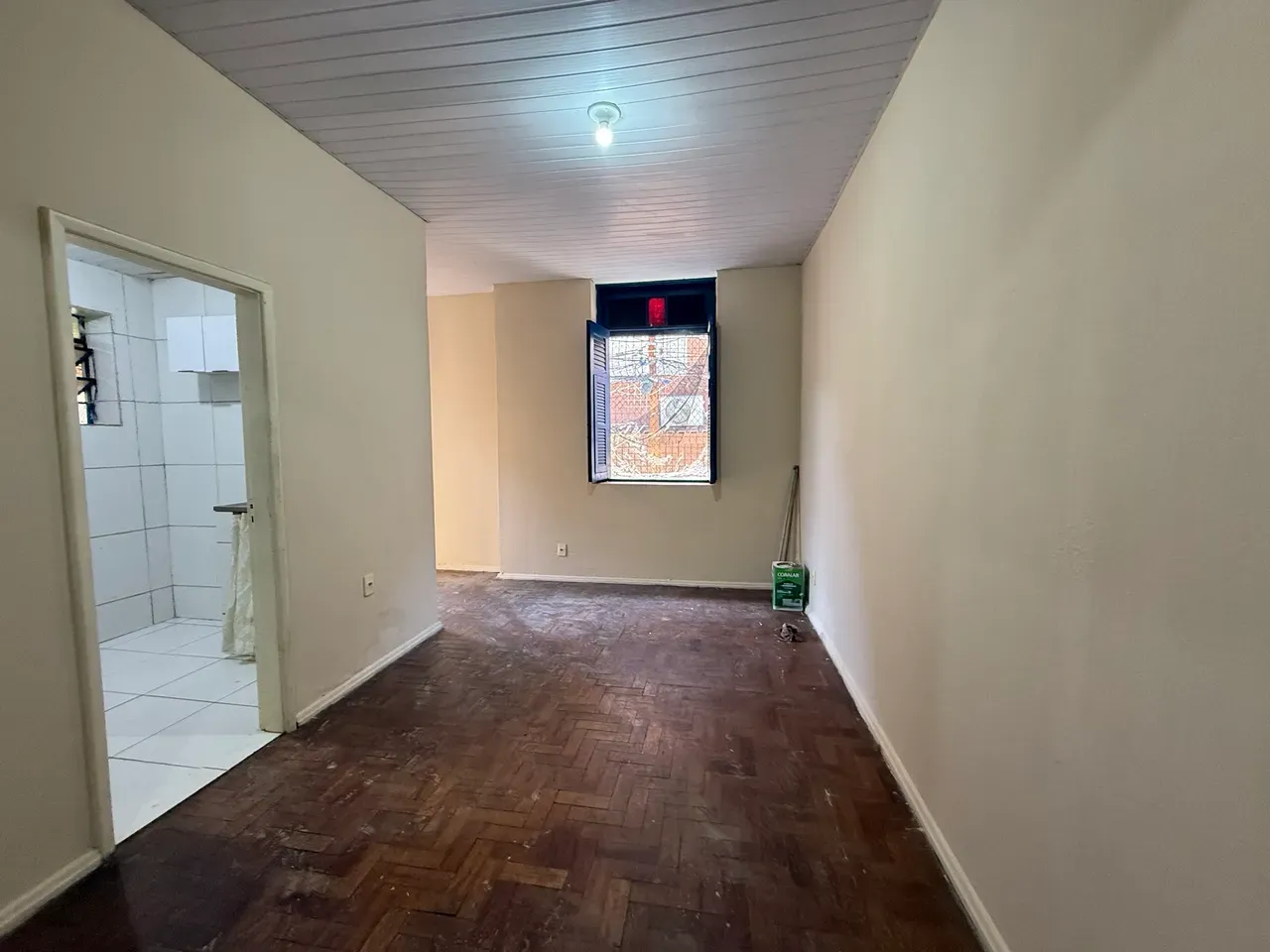 2-bedroom apartment with a walk-in closet — photo 2