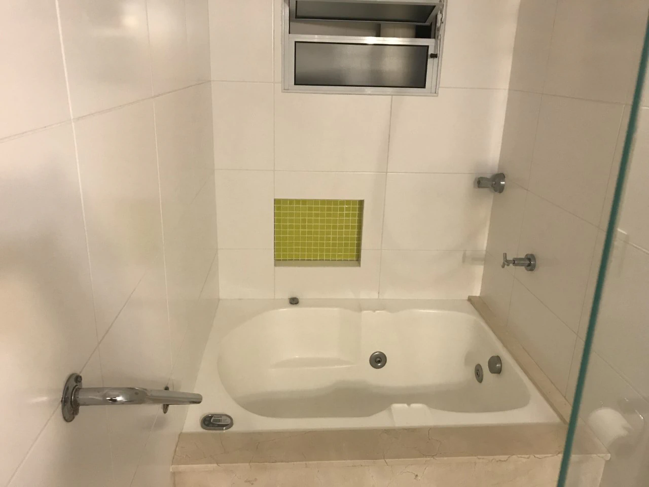 Departamento de 3 dormitorios con bañera en Florianópolis — photo 9