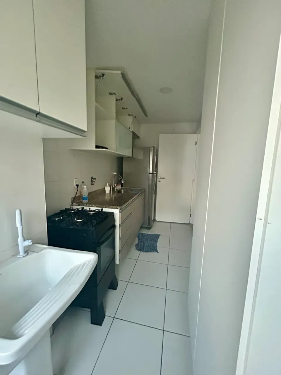 Furnished 2-bedroom apartment with a balcony — photo 2