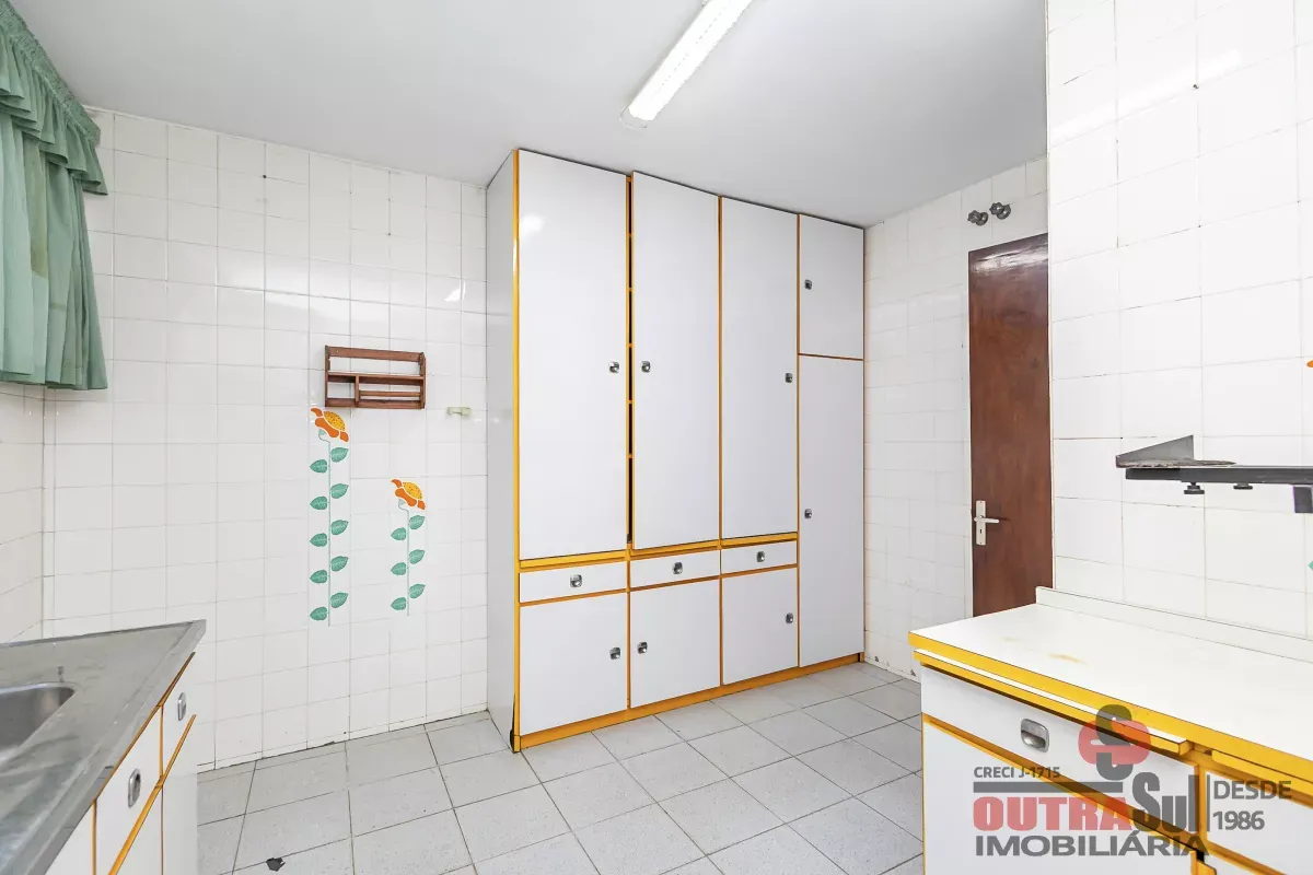Casa com 2 dormitórios e 4 banheiros para locação — photo 31