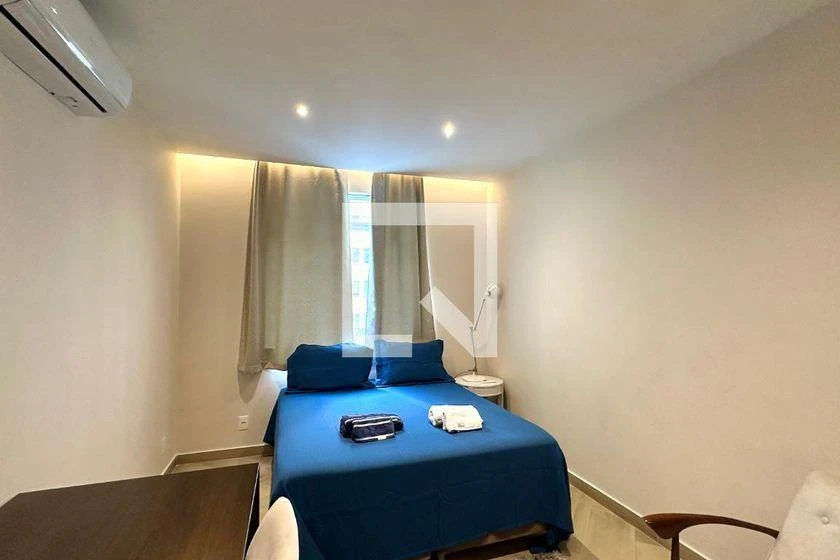 Furnished 220 m² apartment with 4 bedrooms and a suite — photo 4