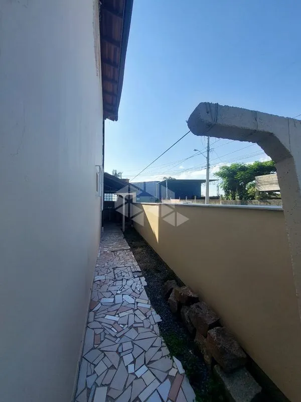 210 m² rental house with 4 bedrooms and a grilled balcony — photo 30