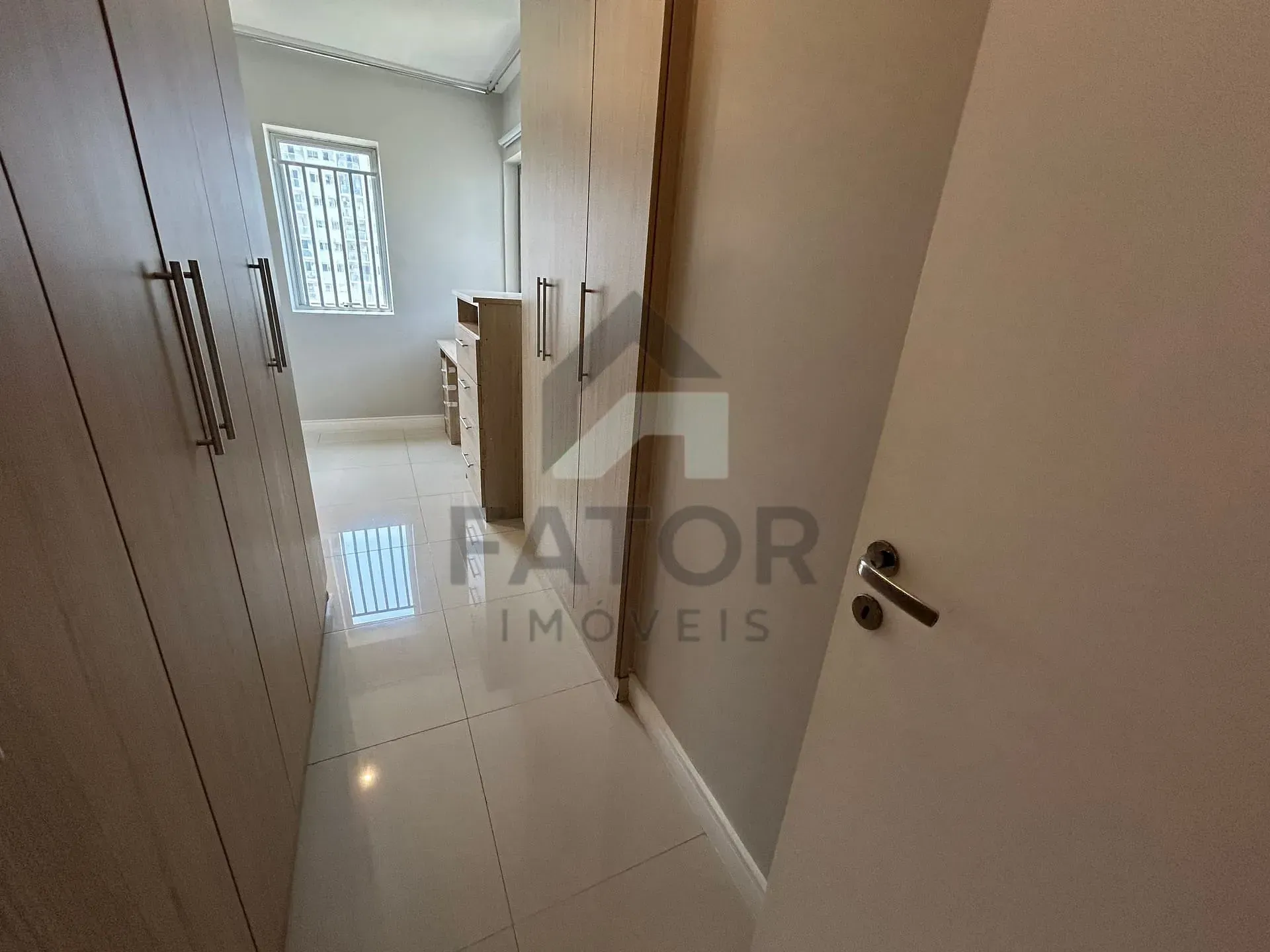 Rental apartment with 3 bedrooms, 3 baths and balcony — photo 33