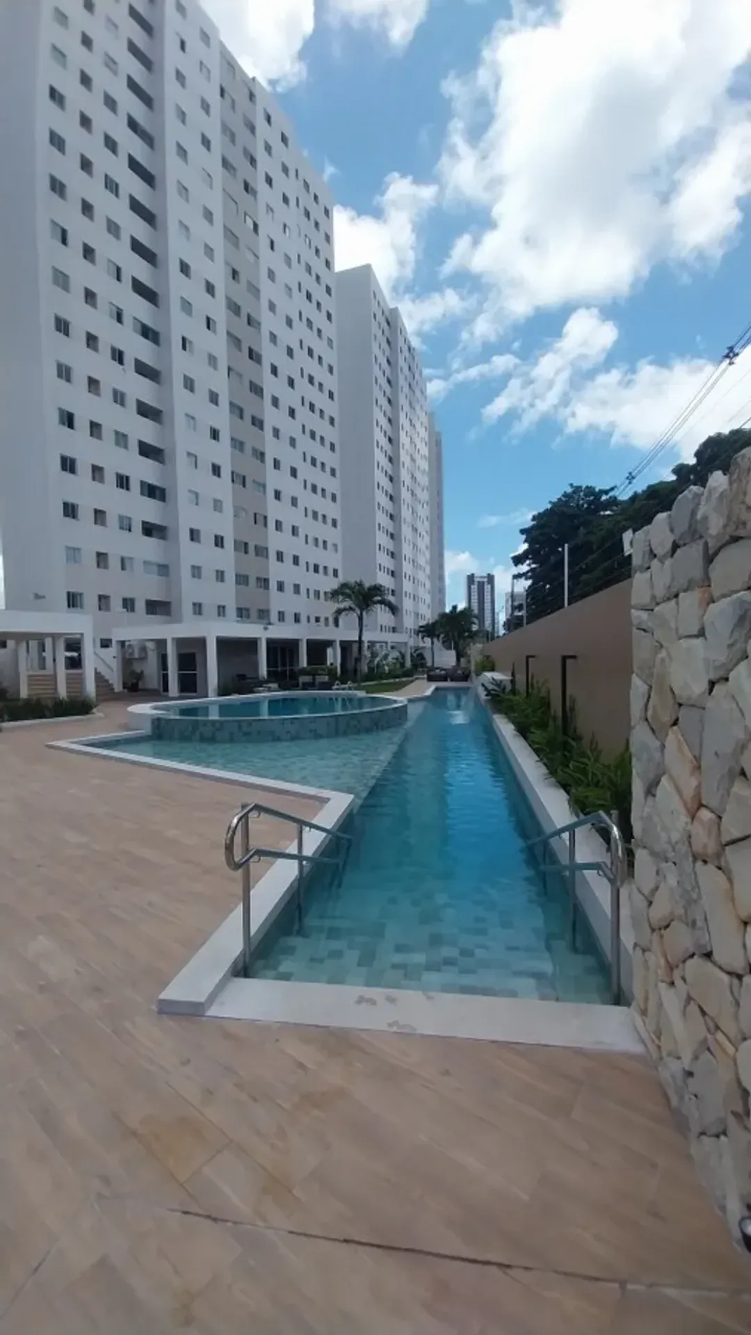 2-bedroom apartment with suite and private garden — photo 14