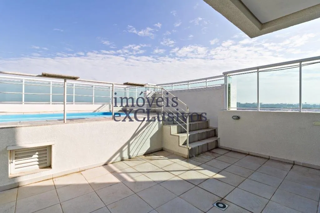 Penthouse with 4 en-suite rooms, balcony and private garden — photo 24