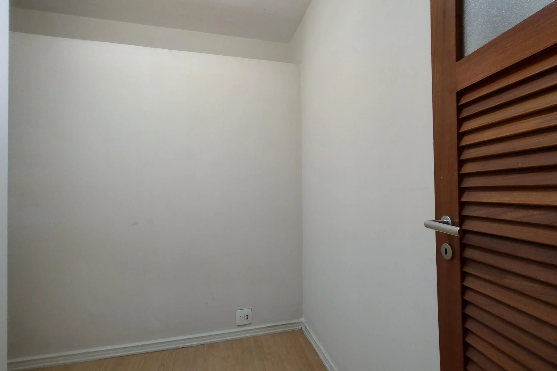 99 m² apartment with a water view and a washing machine — photo 19