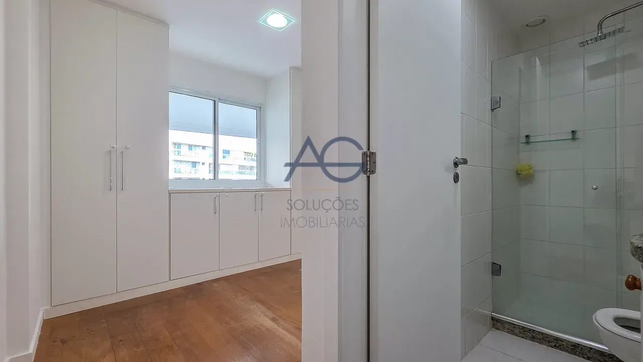 110 m² apartment with 2 bedrooms and 2 parking spots — photo 12