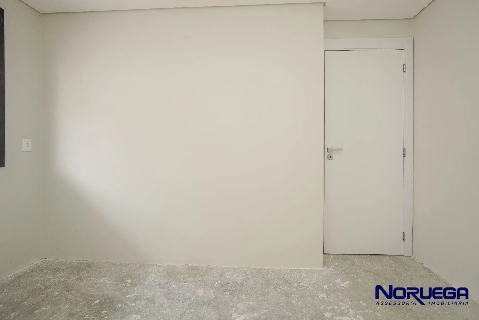 Apartment, 188 m², with a glass-enclosed balcony — photo 22