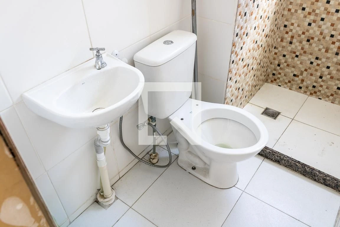 Apartamento com 2 quartos e área de lavanderia — photo 7