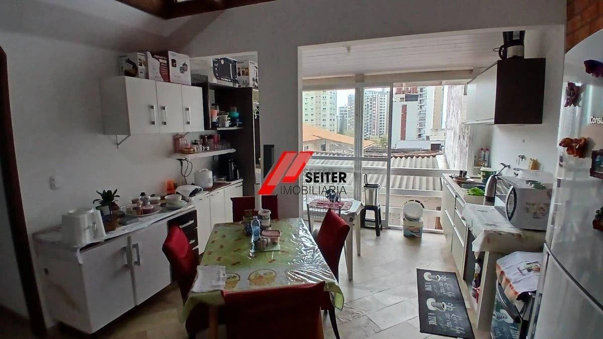 4-bedroom house with a home office in Florianópolis — photo 15
