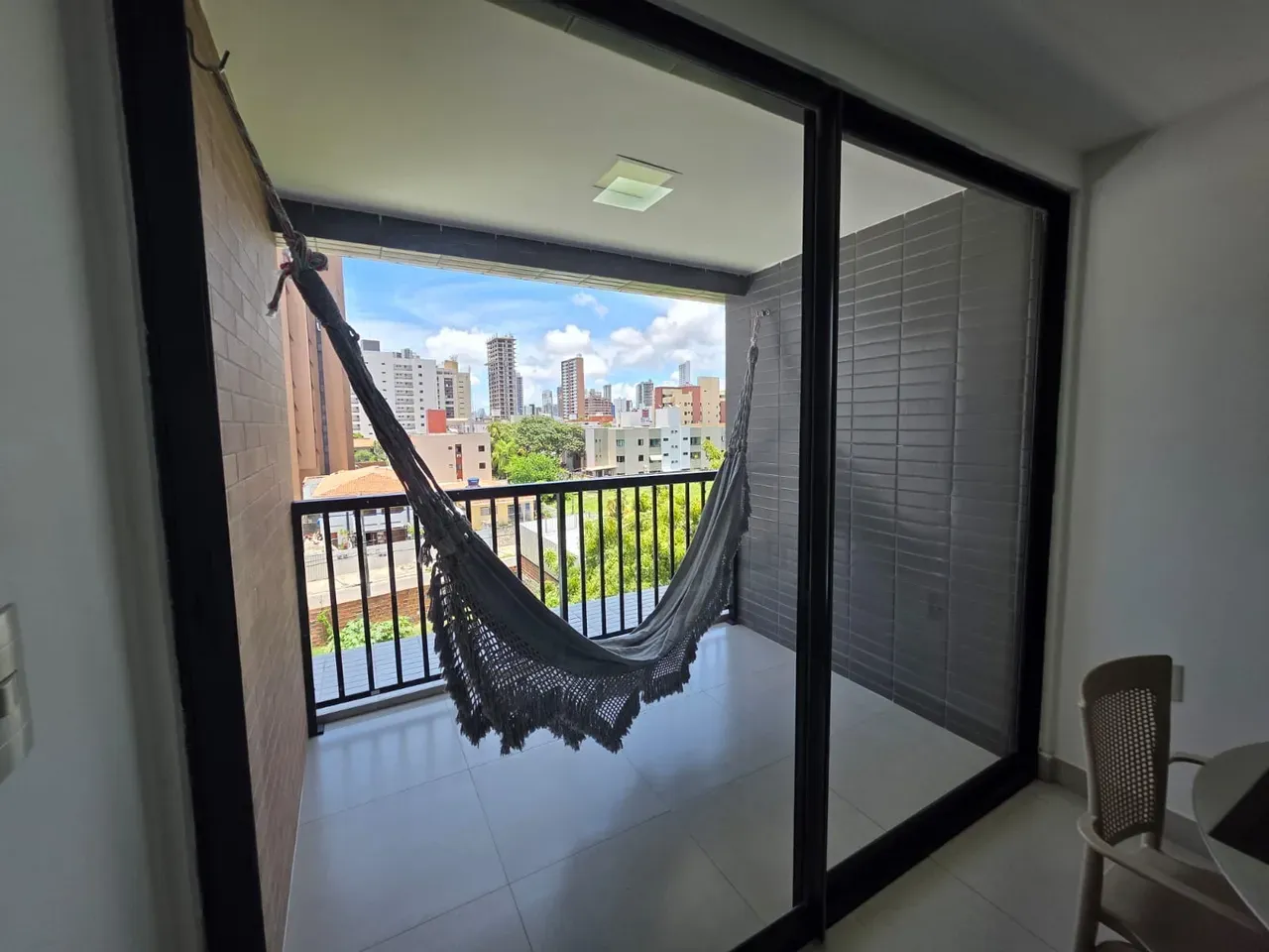 Furnished 110 m² apartment with open-plan kitchen — photo 19