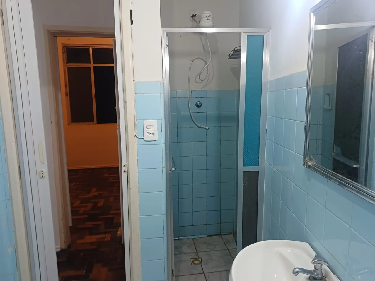 1 quarto e piso de madeira ou laminado: apartamento de 50 m² — photo 4