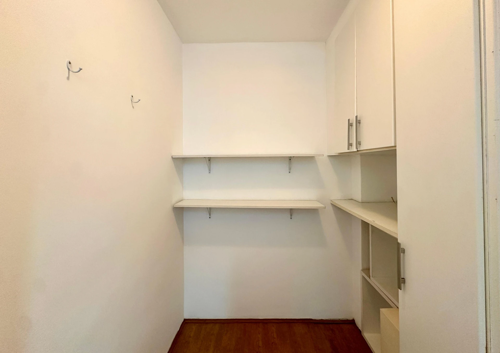 Rental apartment with 3 bedrooms and 1 en-suite — photo 40