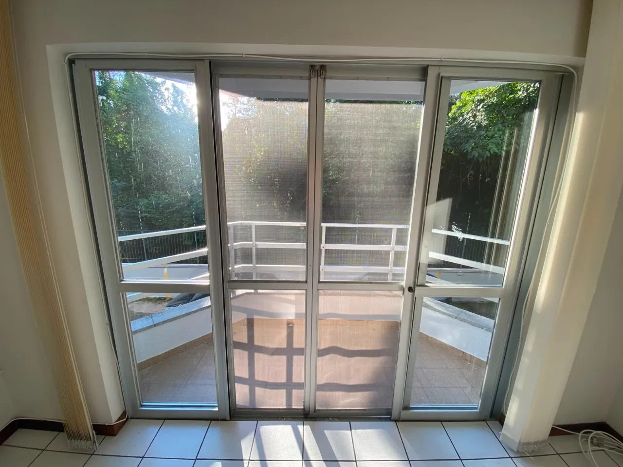 Furnished 111 m² apartment with 3 bedrooms and balcony — photo 18