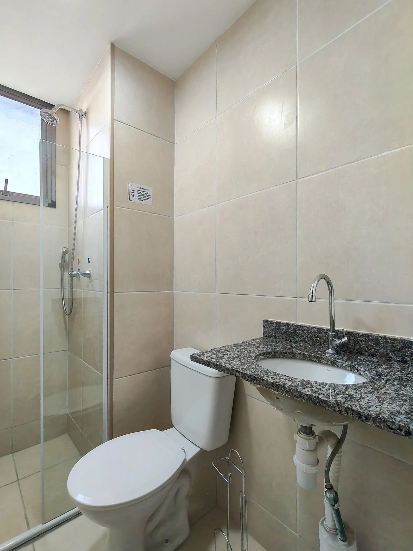 Apartamento com 2 quartos e varanda de vidro fechada — photo 59