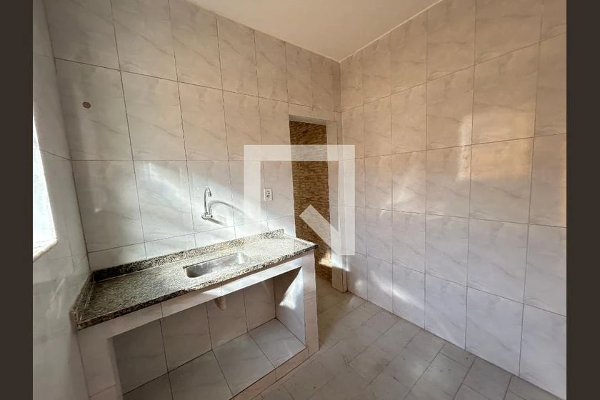 Balcony with a grill in a one-bedroom house, 62 m² — photo 23
