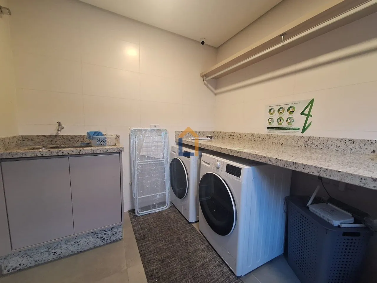 Furnished 41 m² studio with parking and 3rd floor — photo 5