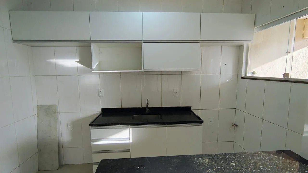 Semi-detached house with 3 bedrooms and 1 parking spot — photo 11