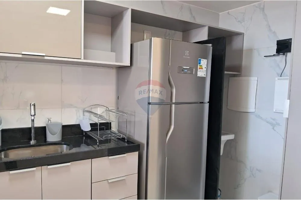 2-bedroom apartment in a building with a coworking space — photo 42