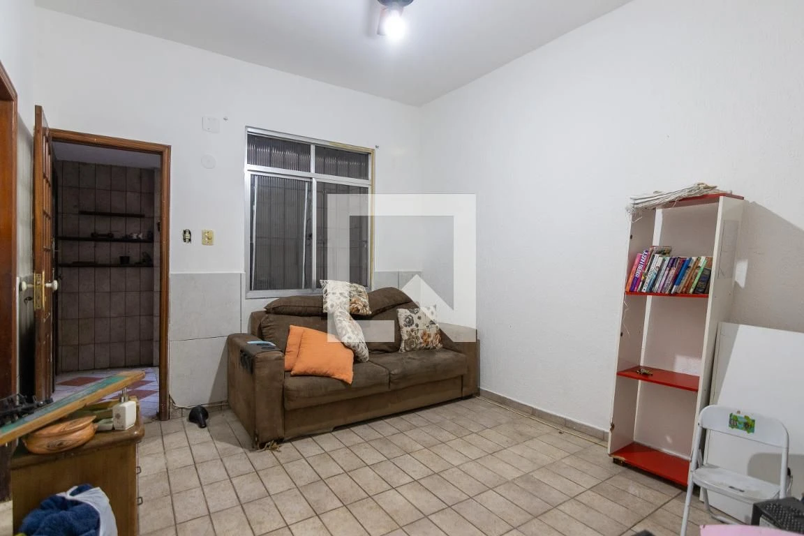 Piso amueblado con 2 dormitorios y cocina a gas