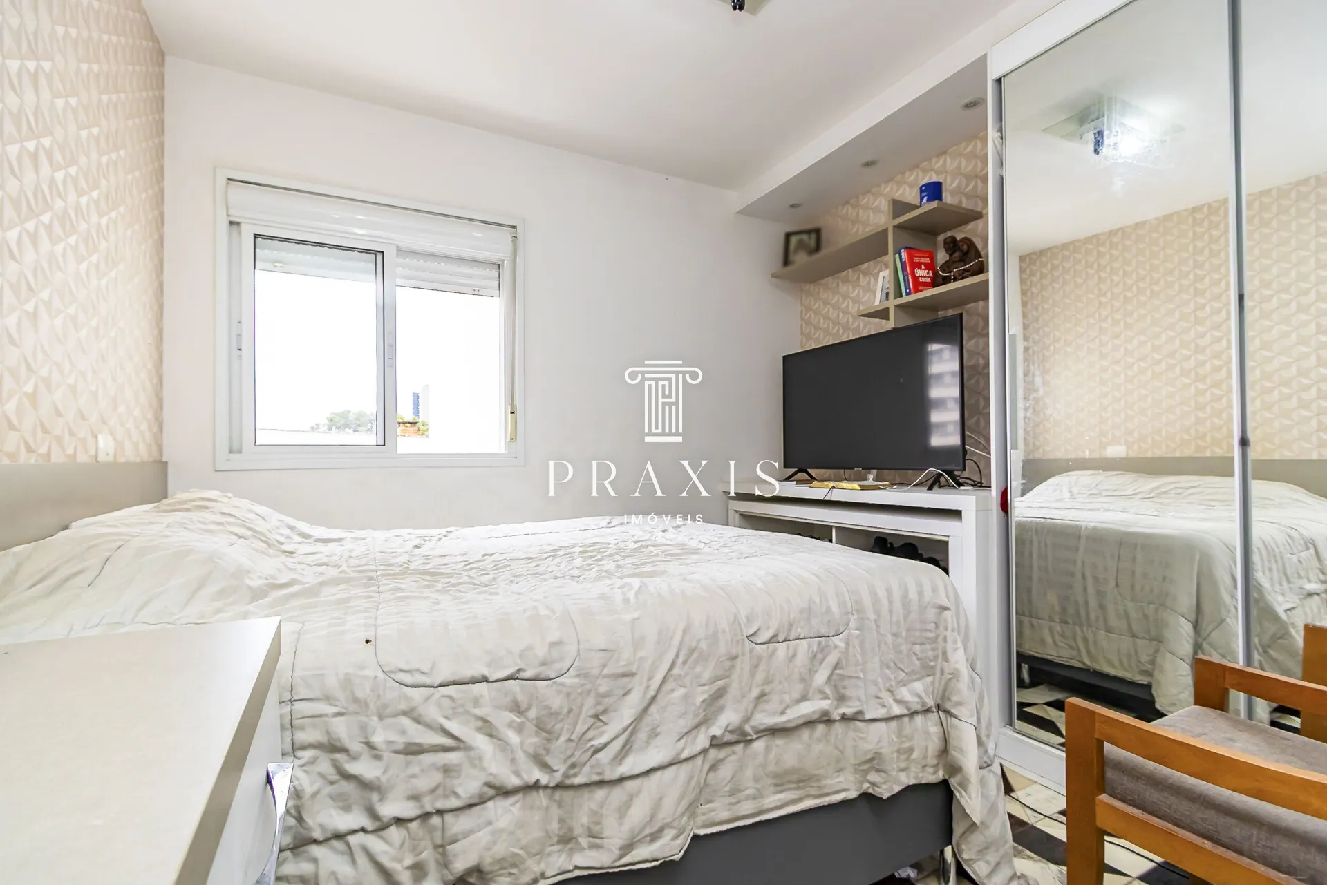 Apartment with 2 en-suite bedrooms and 3 bathrooms — photo 14