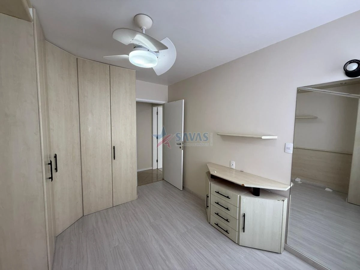 Glass-enclosed balcony in a 2-bedroom apartment, 88 m² — photo 4