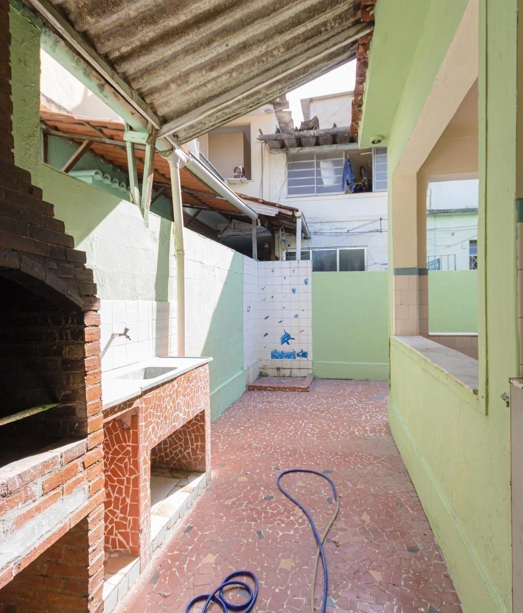 House, 200 m², with a grill on the balcony — photo 11