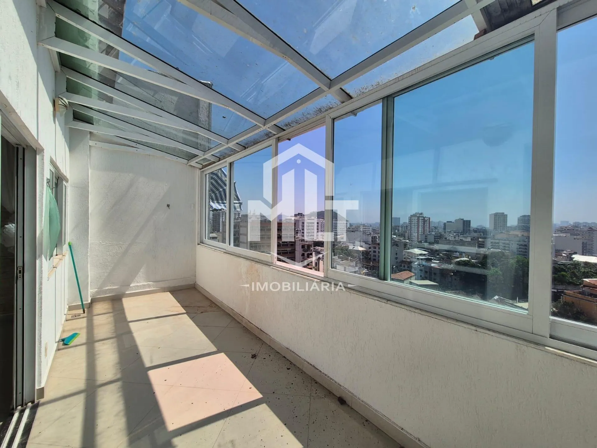 2 quartos e varanda envidraçada: apartamento de 75 m² — photo 23