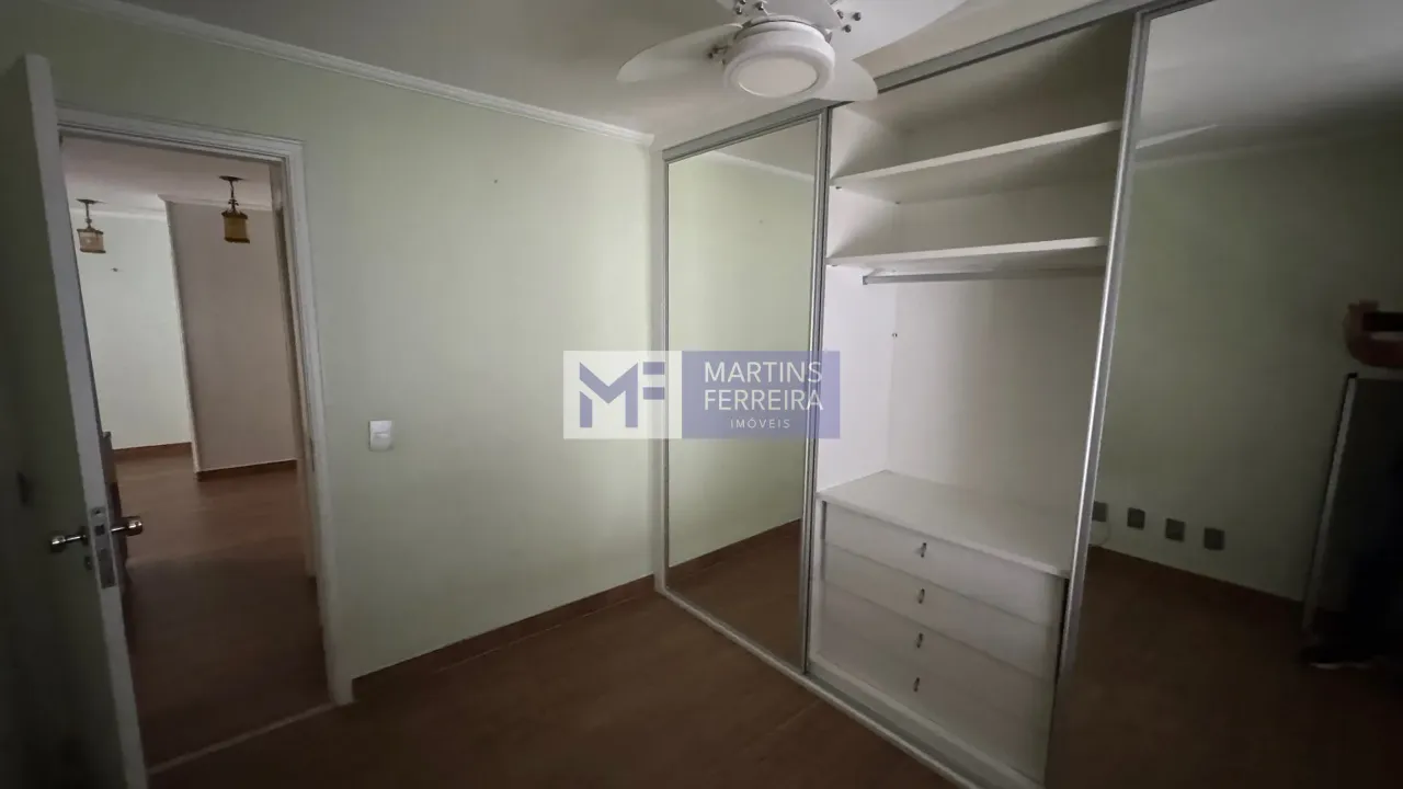 2-bedroom apartment with 3 bathrooms and balcony — photo 3