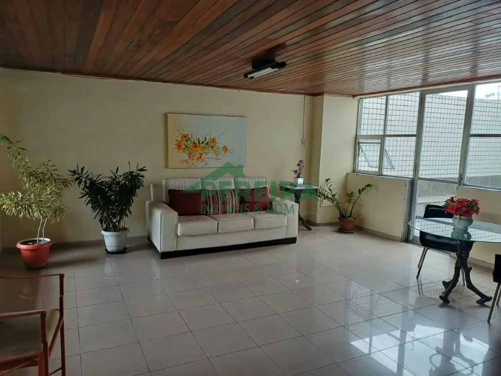 Glass-enclosed balcony in a 3-bedroom apartment, 103 m² — photo 23