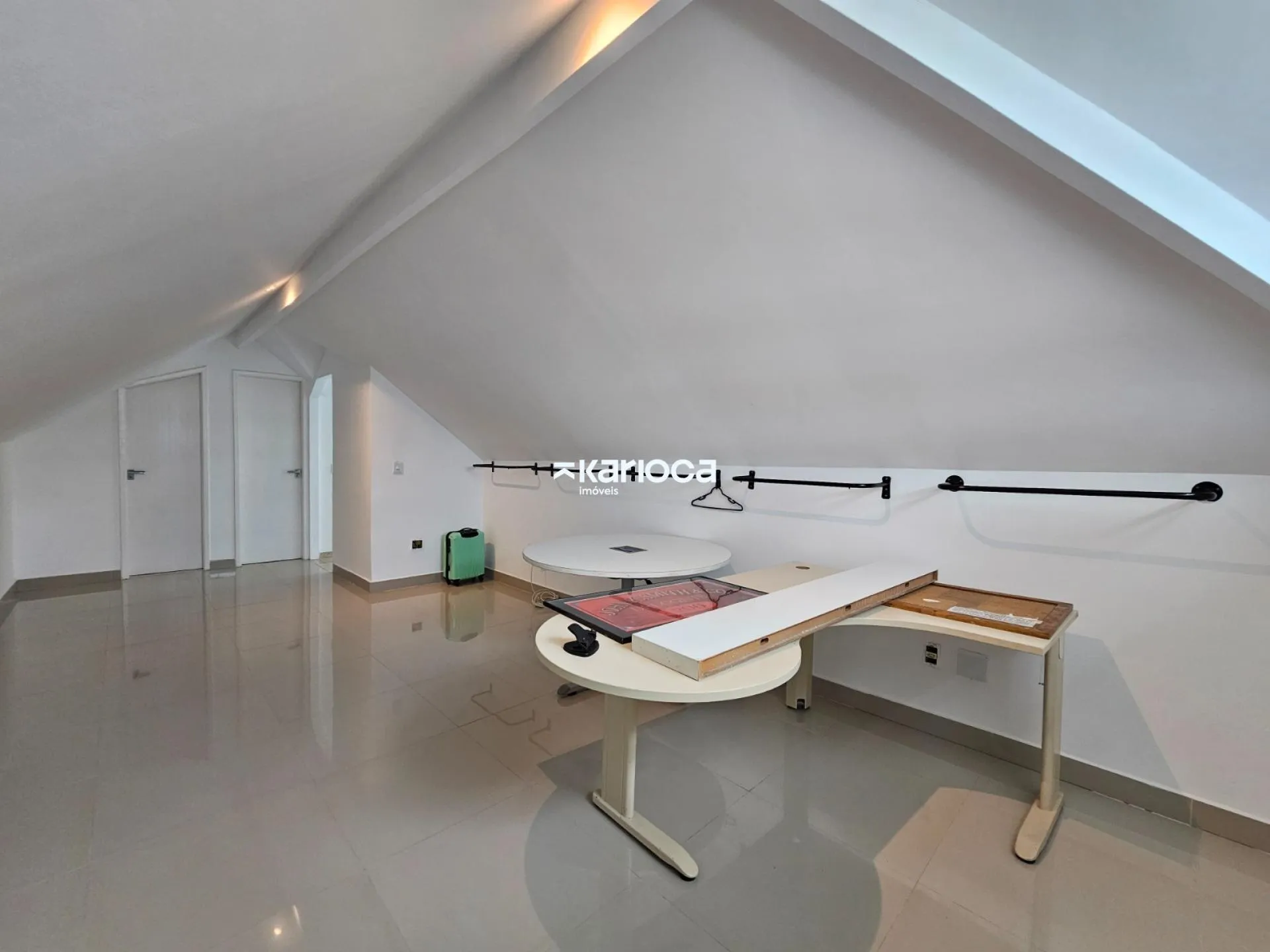 Furnished apartment with closed kitchen and 4 bedrooms — photo 50