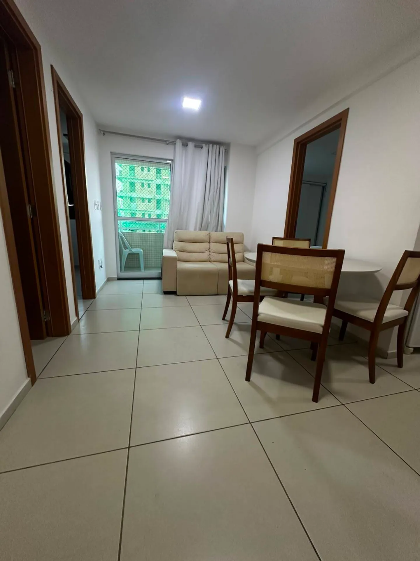 Furnished 53 m² apartment with 2 bedrooms and parking — photo 3