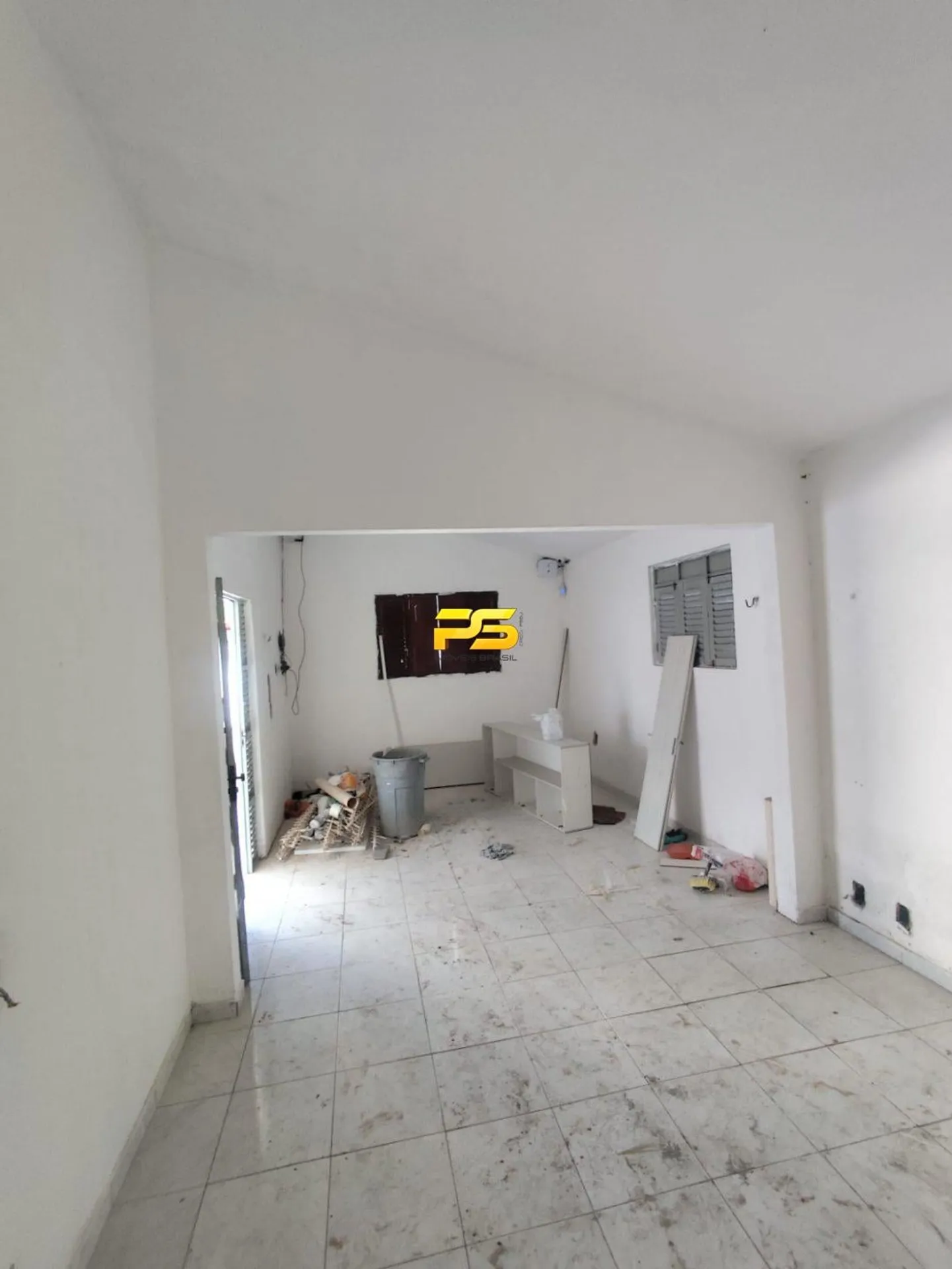 House with 3 bedrooms and 1 bathroom, 450 m² — photo 5