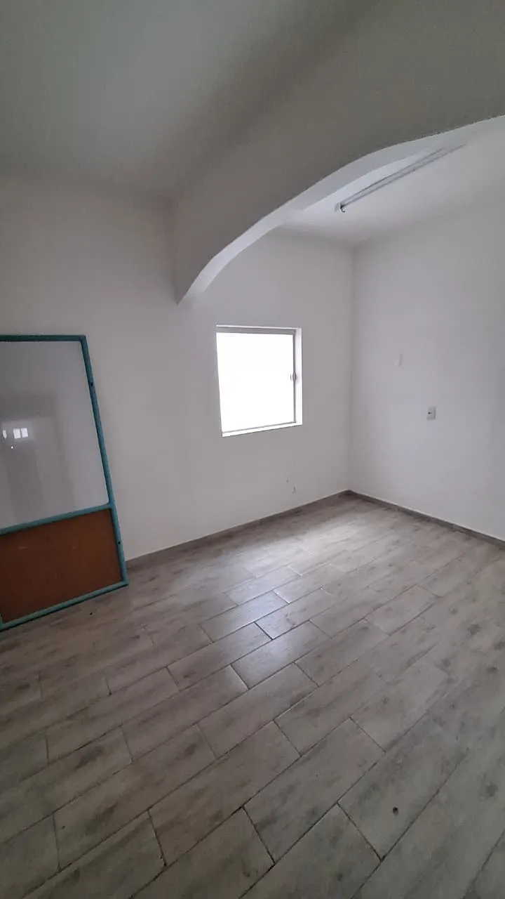 Commercial house with 3 bedrooms and 250 m² — photo 14