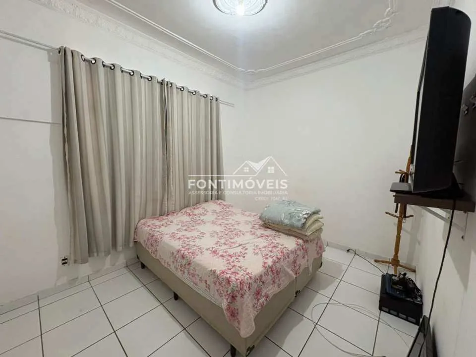 Casa linear com 2 quartos, 1 banheiro e vaga de garagem — photo 4