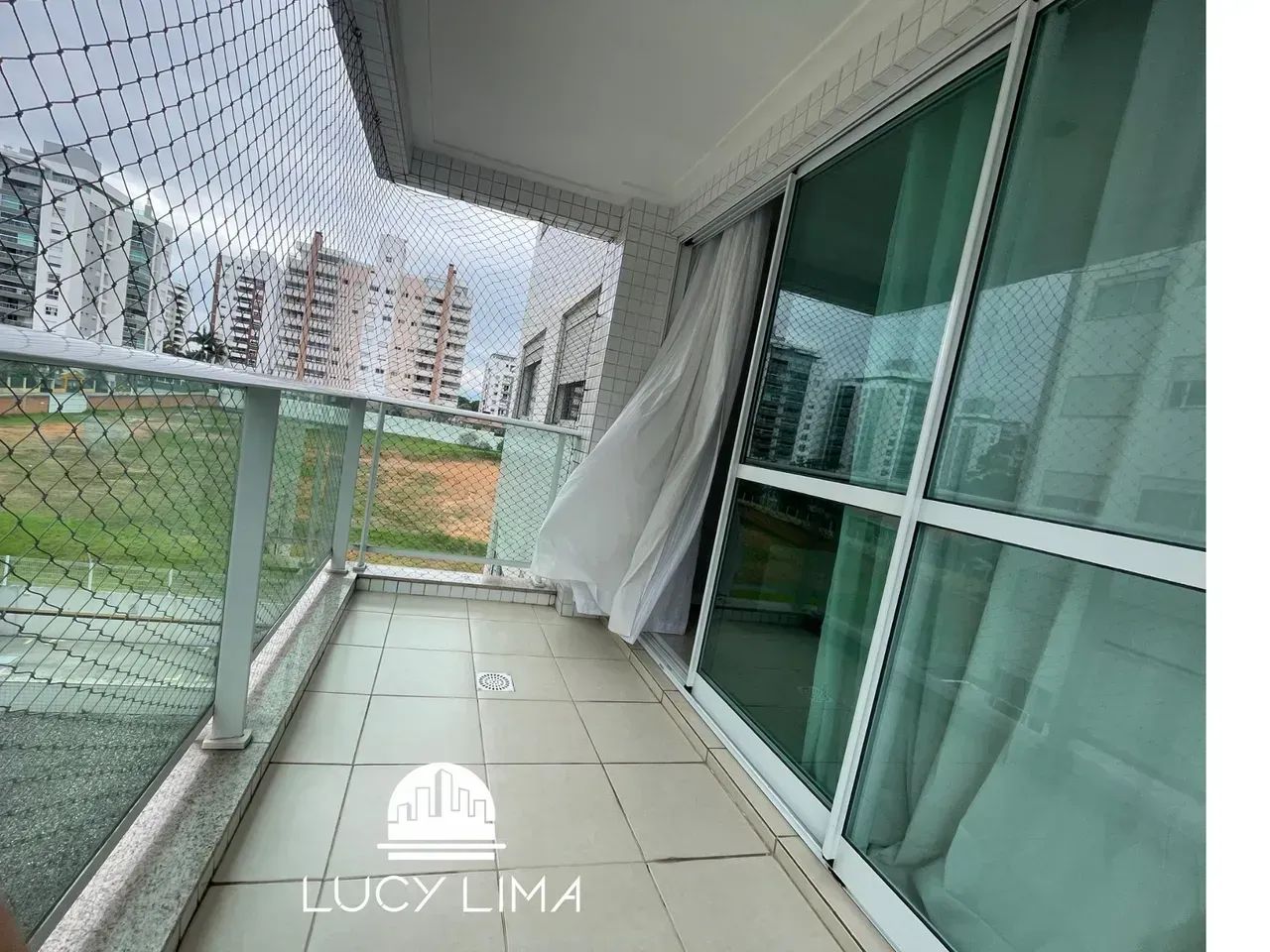 Furnished apartment, 100 m², with floor-to-ceiling windows — photo 19