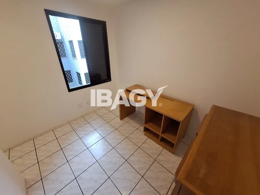 Apartamento de 3 dormitorios con parrilla en la terraza — photo 4