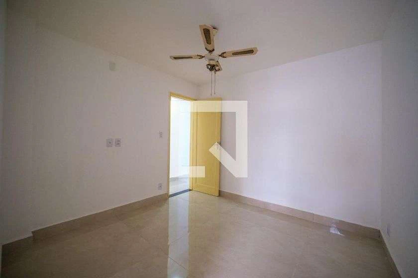 80 m² apartment with an open-plan kitchen and 2 bedrooms — photo 18
