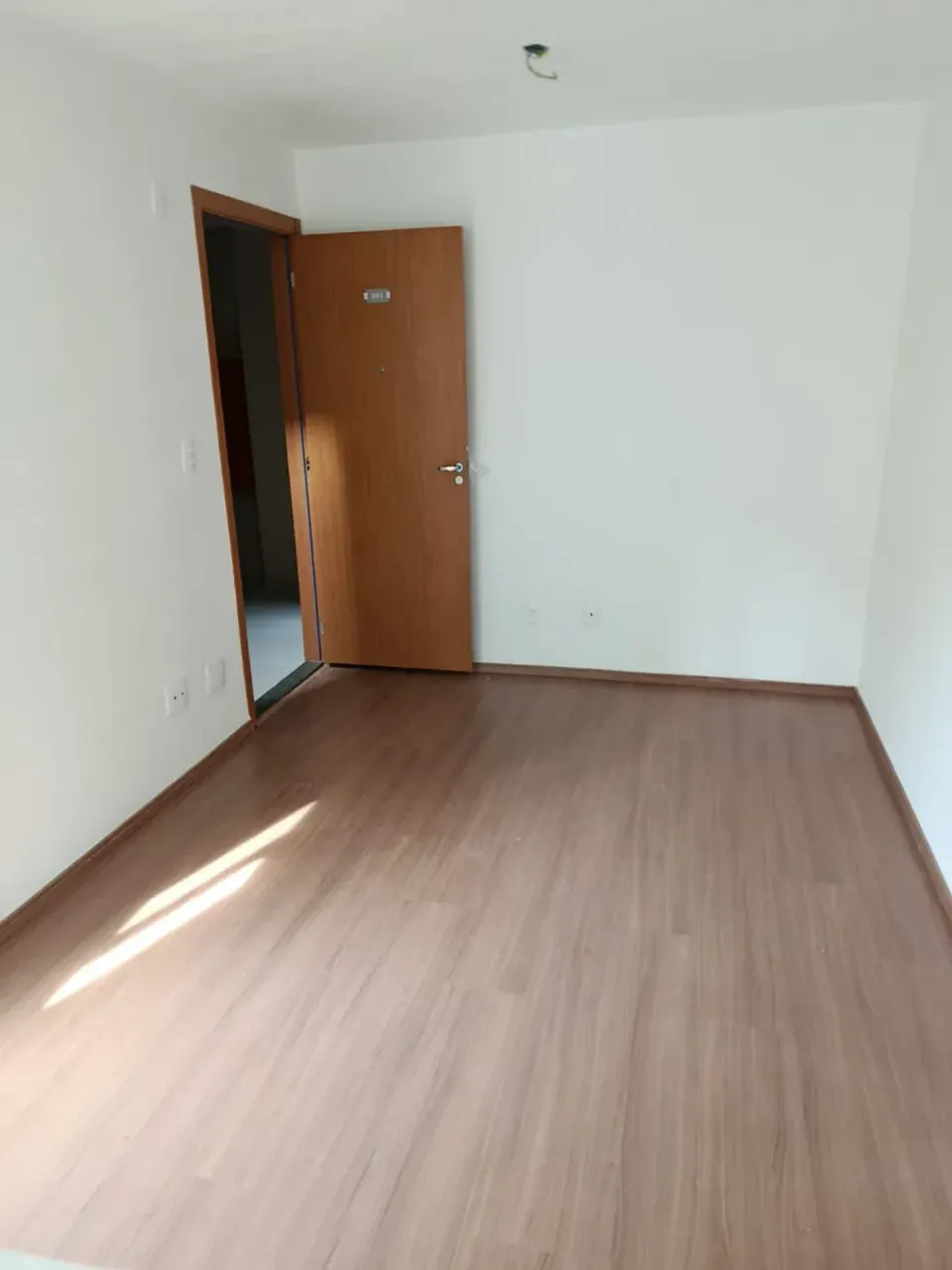 Apartment with 2 bedrooms and a compact kitchen corner — photo 11