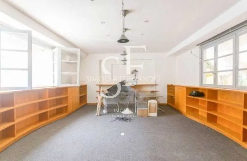 House with 5 bedrooms and 5 bathrooms plus balcony — photo 15